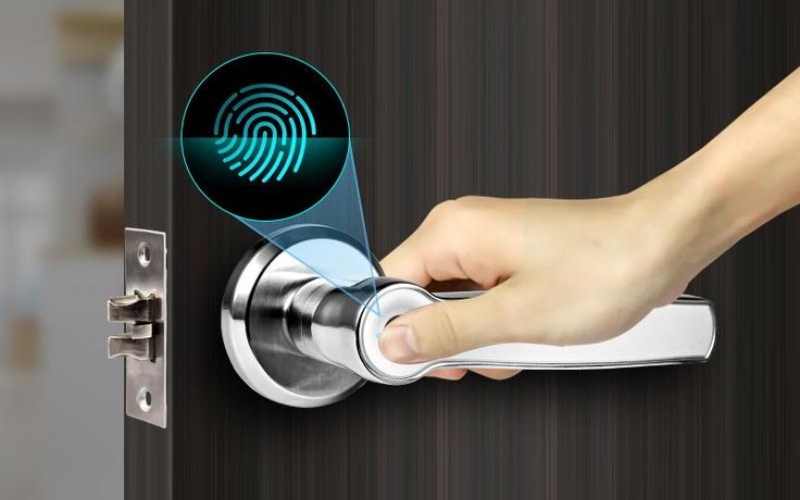 lưu ý cần ghi nhớ khi vệ sinh và bảo trì khóa vân tay